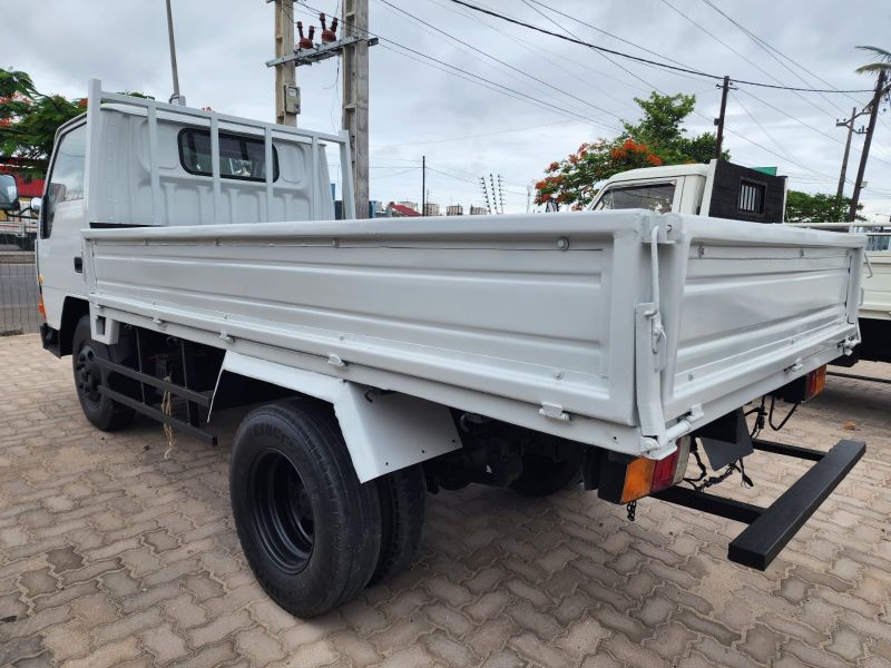  29557  MITSUBISHI CANTER  1987  