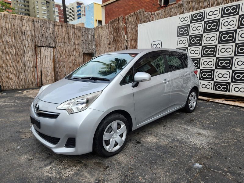  29563  TOYOTA RACTIS  2012  
