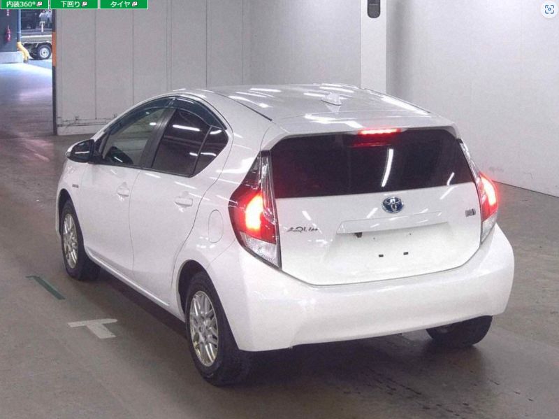  29565  TOYOTA AQUA  2016  