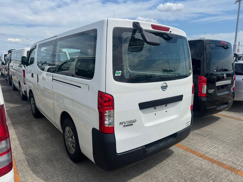  29569  NISSAN CARAVAN  2018  