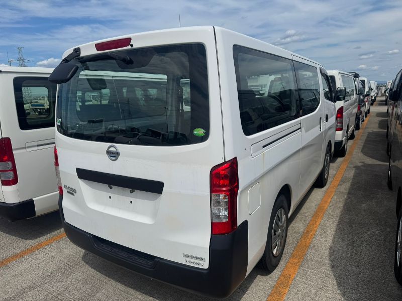  29569  NISSAN CARAVAN  2018  