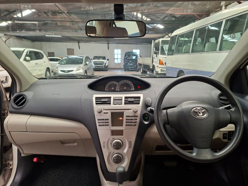  29581  TOYOTA BELTA  2006  