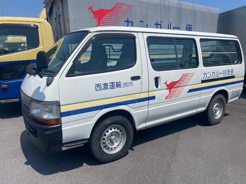  29584  TOYOTA HIACE  TBA  