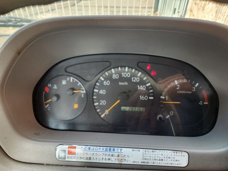  29585  HINO DUTRO  2006  