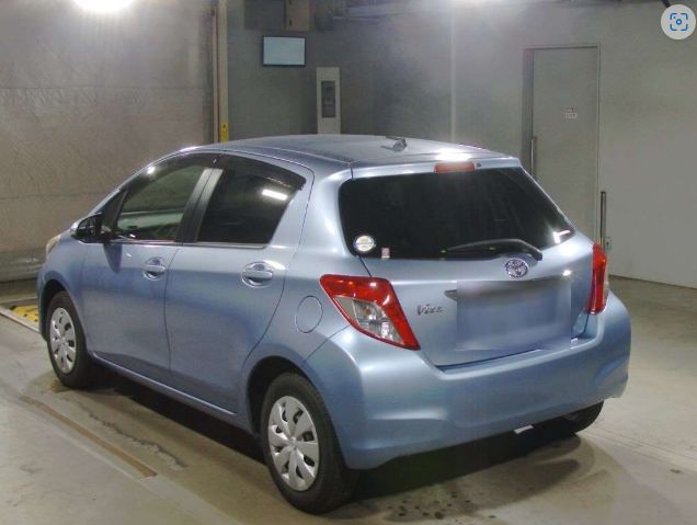 29596  TOYOTA VITZ  2013  