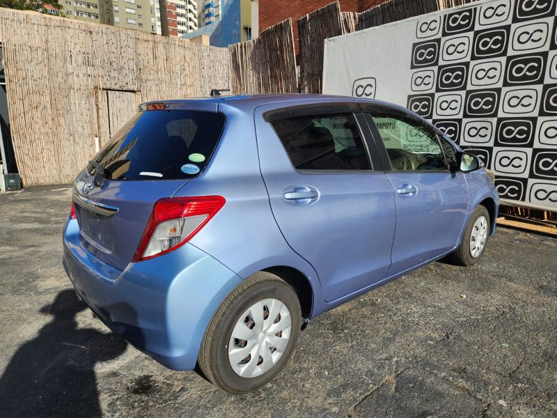  29596  TOYOTA VITZ  2013  