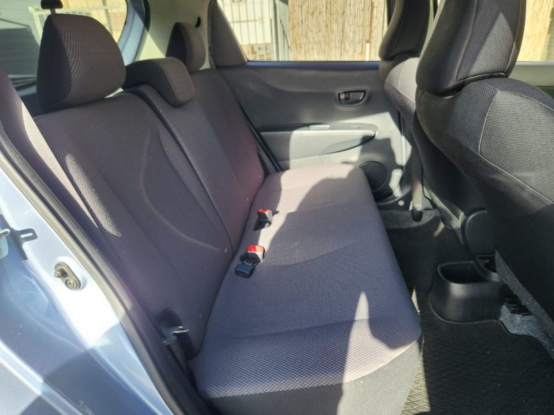  29596  TOYOTA VITZ  2013  