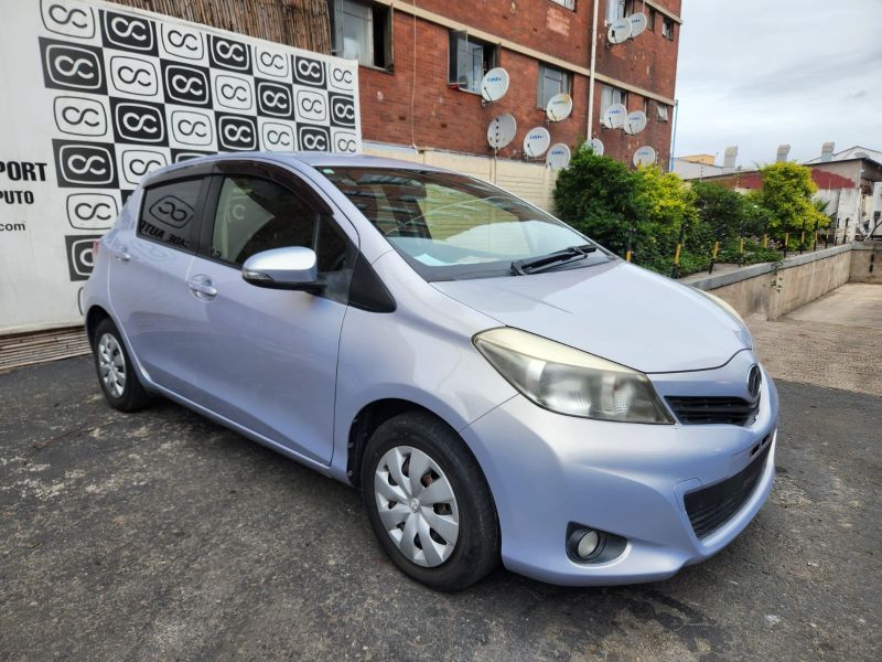  29597  TOYOTA VITZ  2012  
