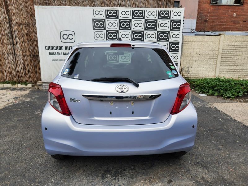 29597  TOYOTA VITZ  2012  