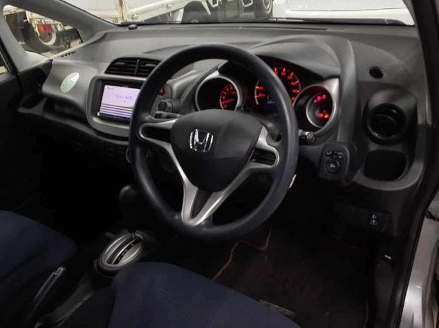  29598  HONDA FIT  2010  