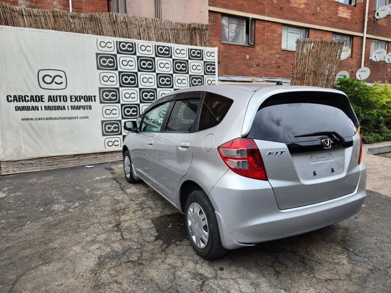  29598  HONDA FIT  2010  