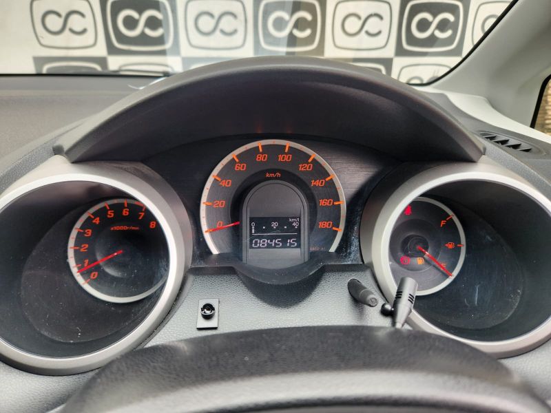  29598  HONDA FIT  2010  