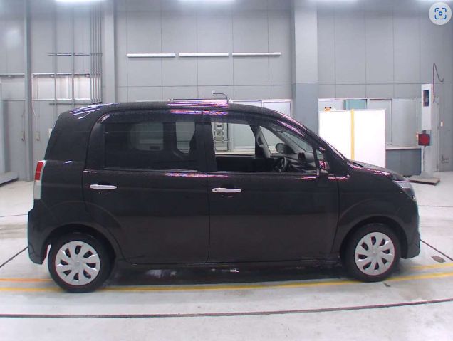  29600  TOYOTA PORTE  2016  
