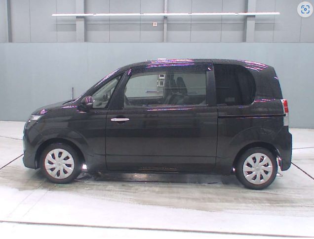  29600  TOYOTA PORTE  2016  