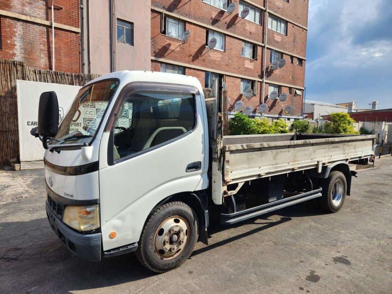  29604  TOYOTA DYNA  2004  