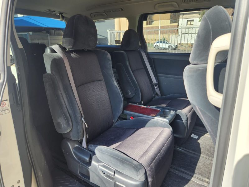  29605  TOYOTA Vellfire  2008  