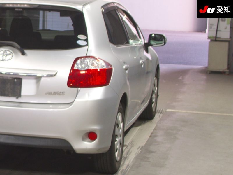  29609  TOYOTA AURIS  2009  