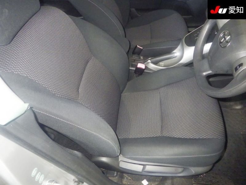  29609  TOYOTA AURIS  2009  