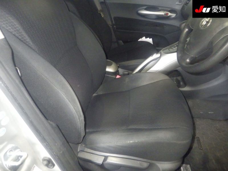  29610  TOYOTA AURIS  2008  