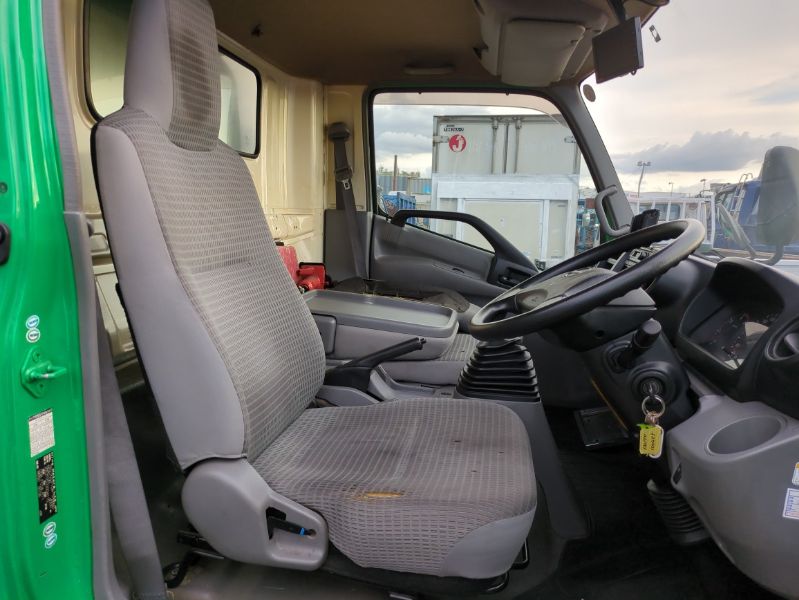 29611  HINO DUTRO  2012