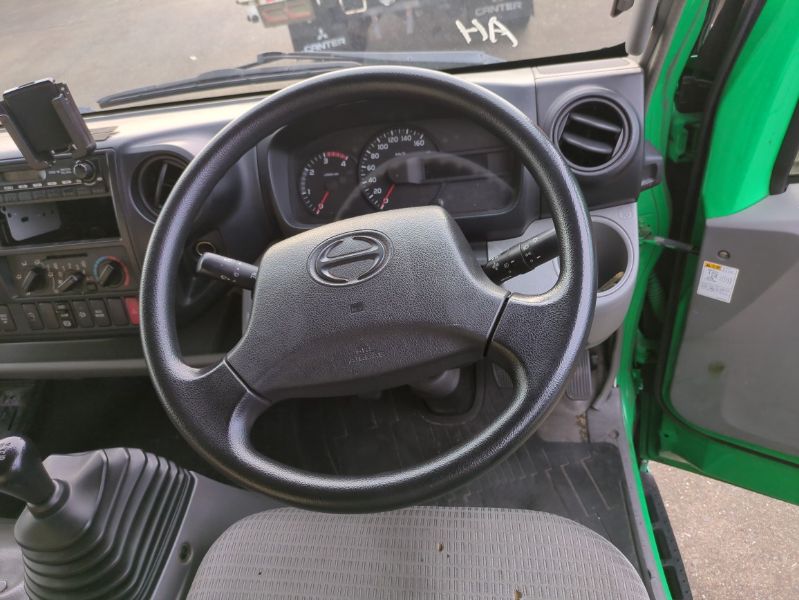 29611  HINO DUTRO  2012