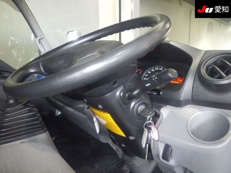  29613  TOYOTA DYNA  2012  