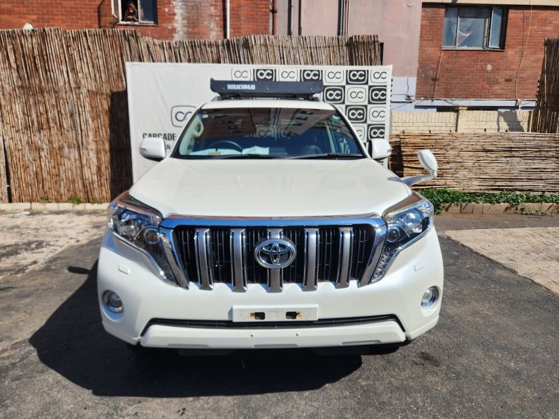  29615  TOYOTA LANDCRUISER PRADO  2015 