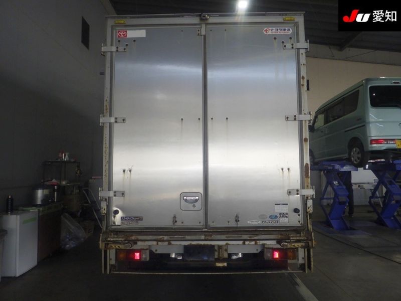  29617  TOYOTA DYNA  2012  