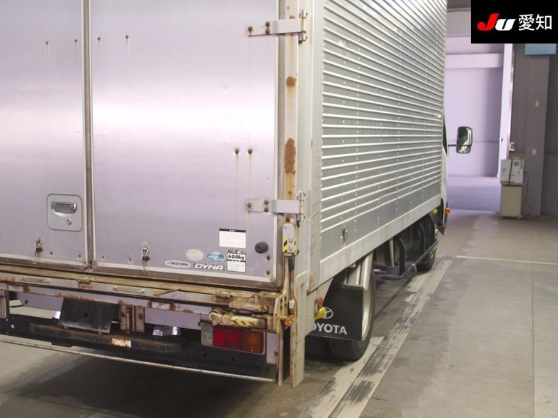  29617  TOYOTA DYNA  2012  