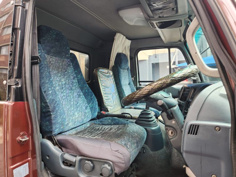  29631  NISSAN CONDOR  2000  