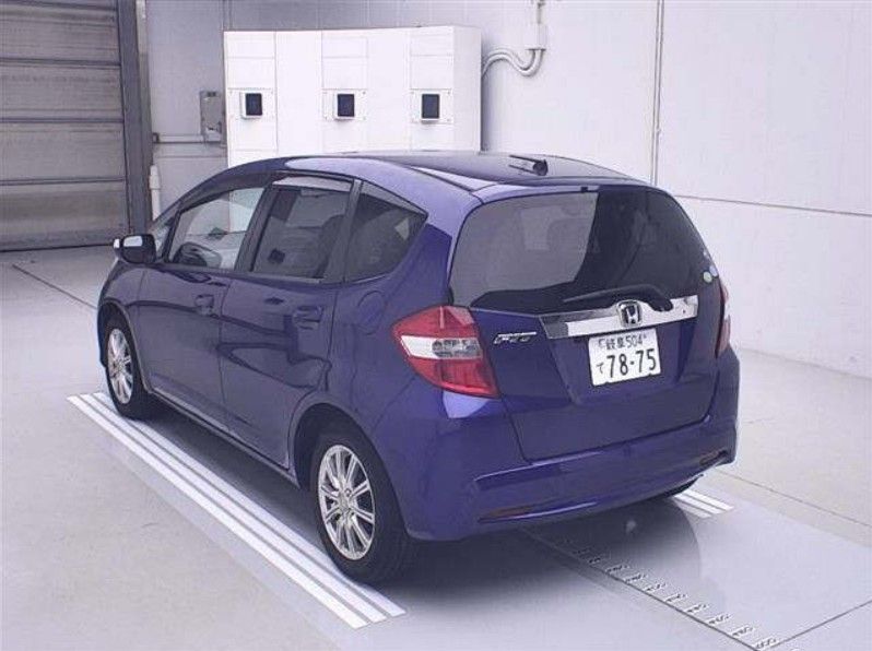  29635  HONDA FIT  2011  