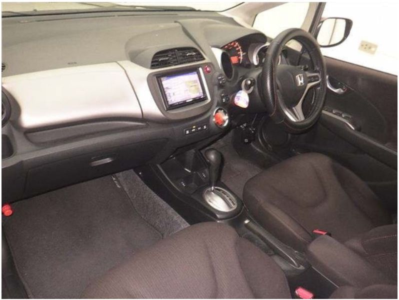  29635  HONDA FIT  2011  