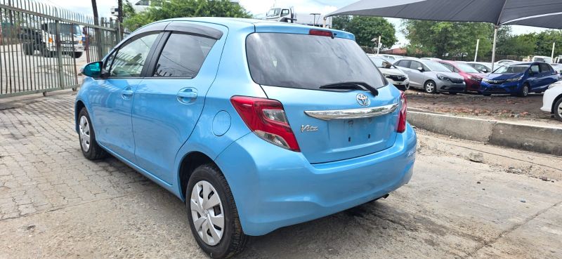  29639  TOYOTA VITZ  2016  