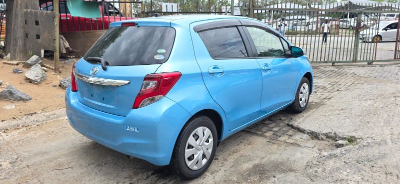  29639  TOYOTA VITZ  2016  