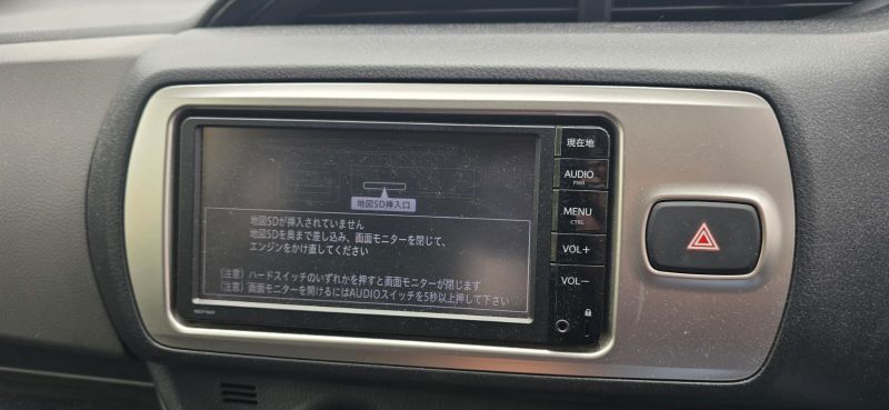  29639  TOYOTA VITZ  2016  