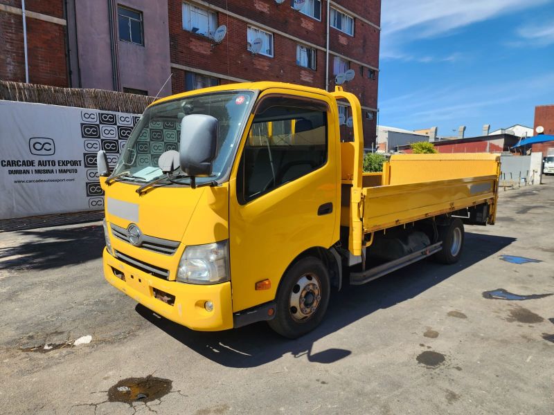  29645  HINO DUTRO  2015  