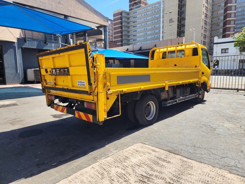  29645  HINO DUTRO  2015  