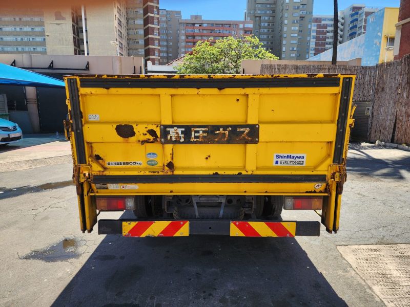  29645  HINO DUTRO  2015  