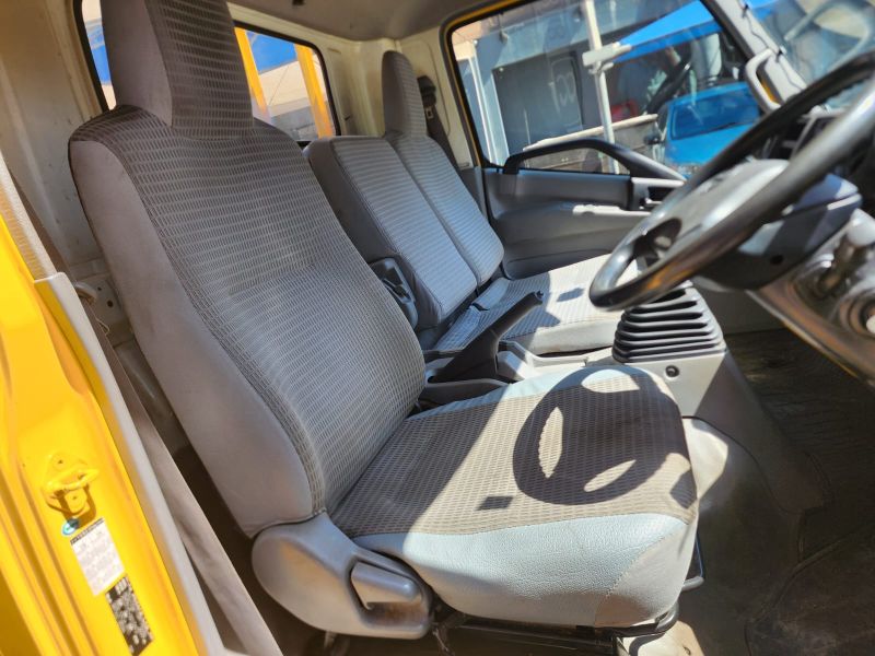  29645  HINO DUTRO  2015  