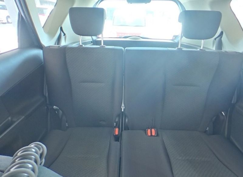  29657  TOYOTA RACTIS  2011  
