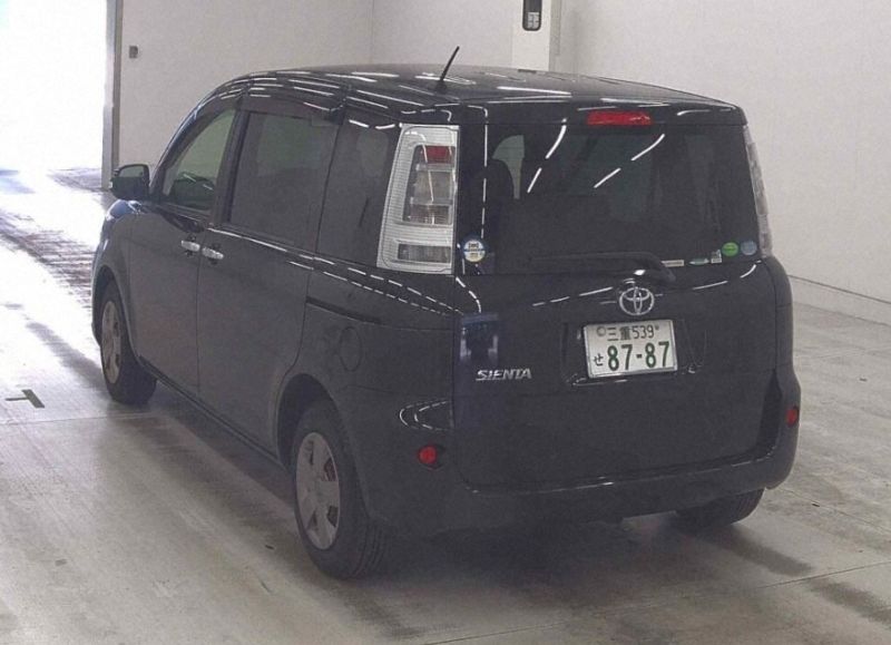  29658  TOYOTA SIENTA  2013  
