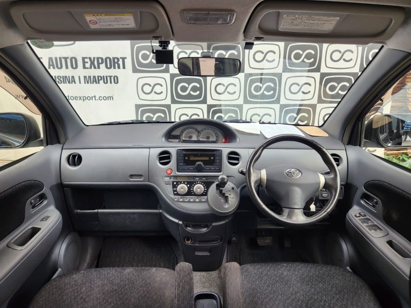  29658  TOYOTA SIENTA  2013  