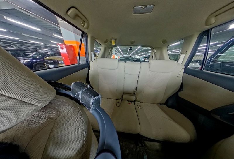  29675  TOYOTA VANGUARD  2011  