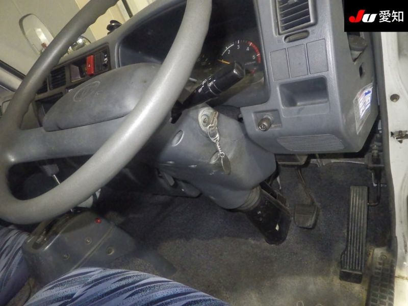  29677  TOYOTA TOYOACE  1998  