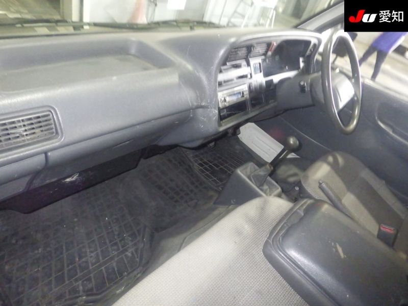  29678  TOYOTA HIACE  1997  