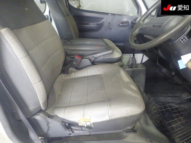  29678  TOYOTA HIACE  1997  