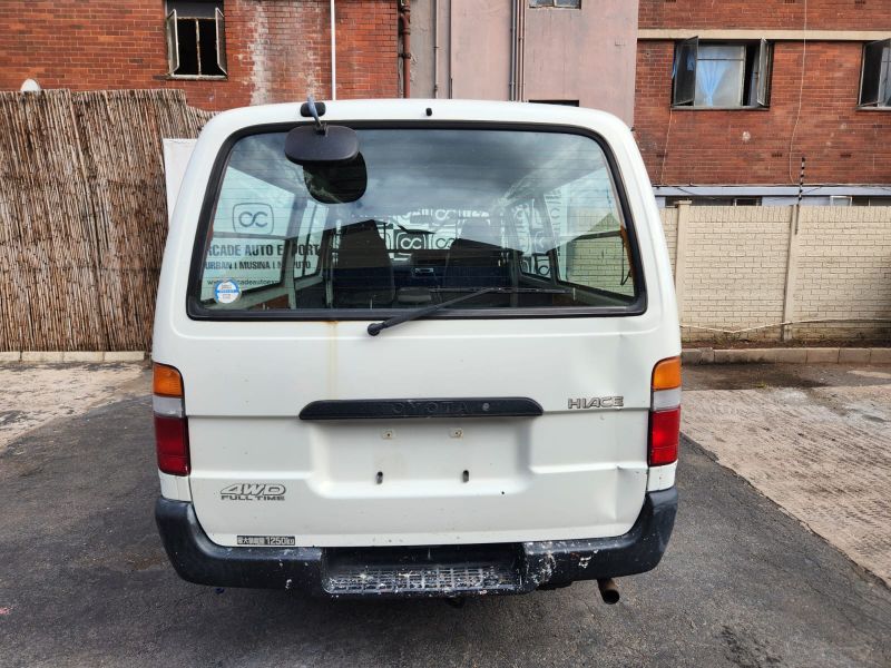  29678  TOYOTA HIACE  1997  