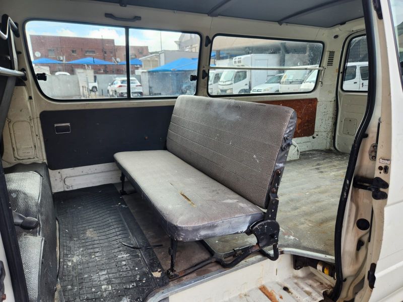  29678  TOYOTA HIACE  1997  