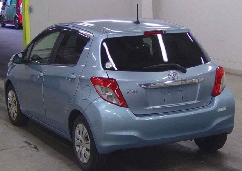  29692  TOYOTA VITZ  2011  