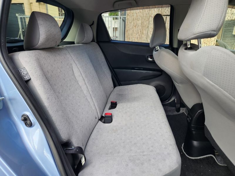  29692  TOYOTA VITZ  2011  